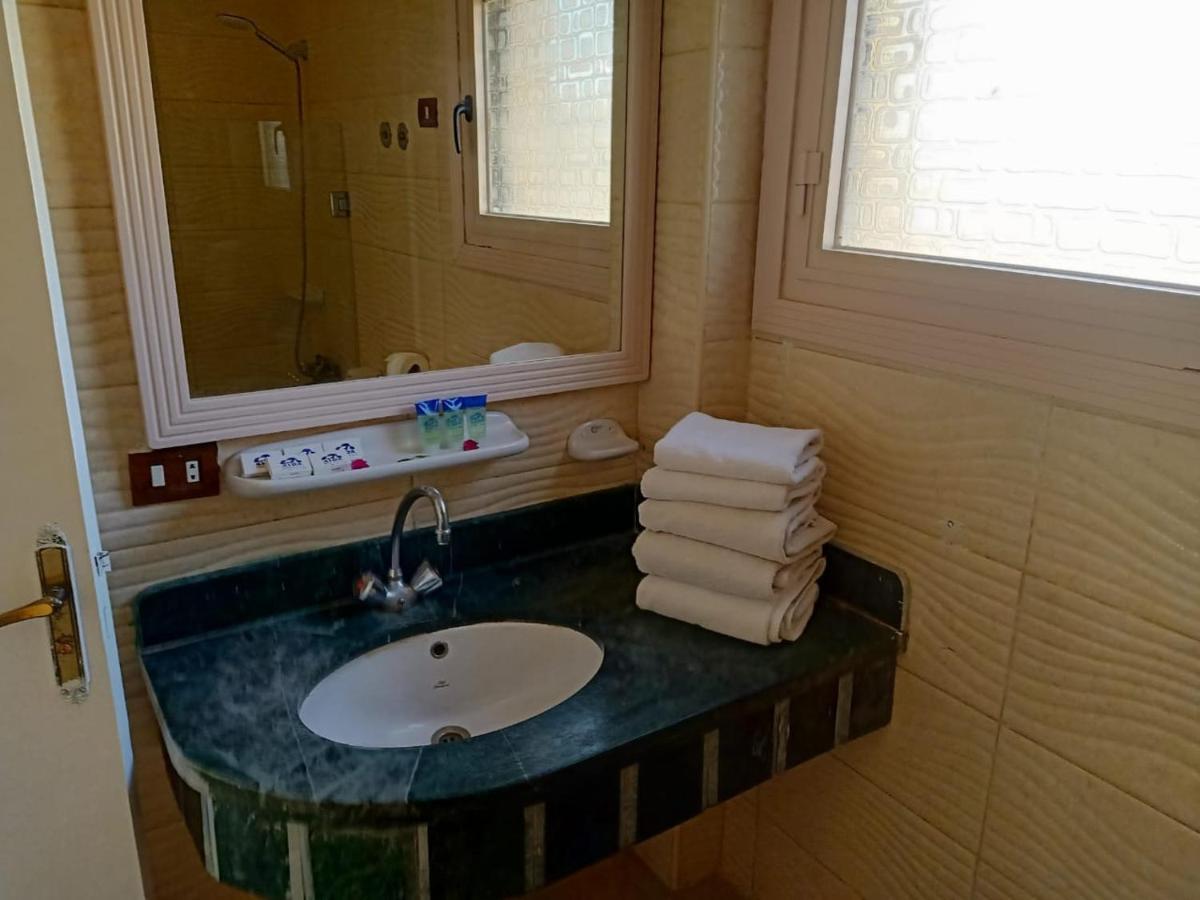 Aida Beach Hotel - El Alamein Bagian luar foto